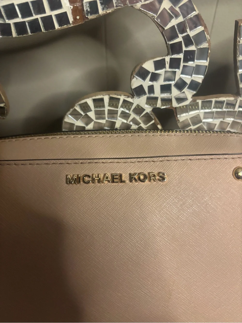 💕Michael Kors Pebbled Leather Studded Crossbody Bag in Light Pink